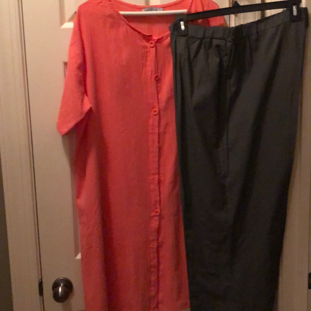 Capris and tunic